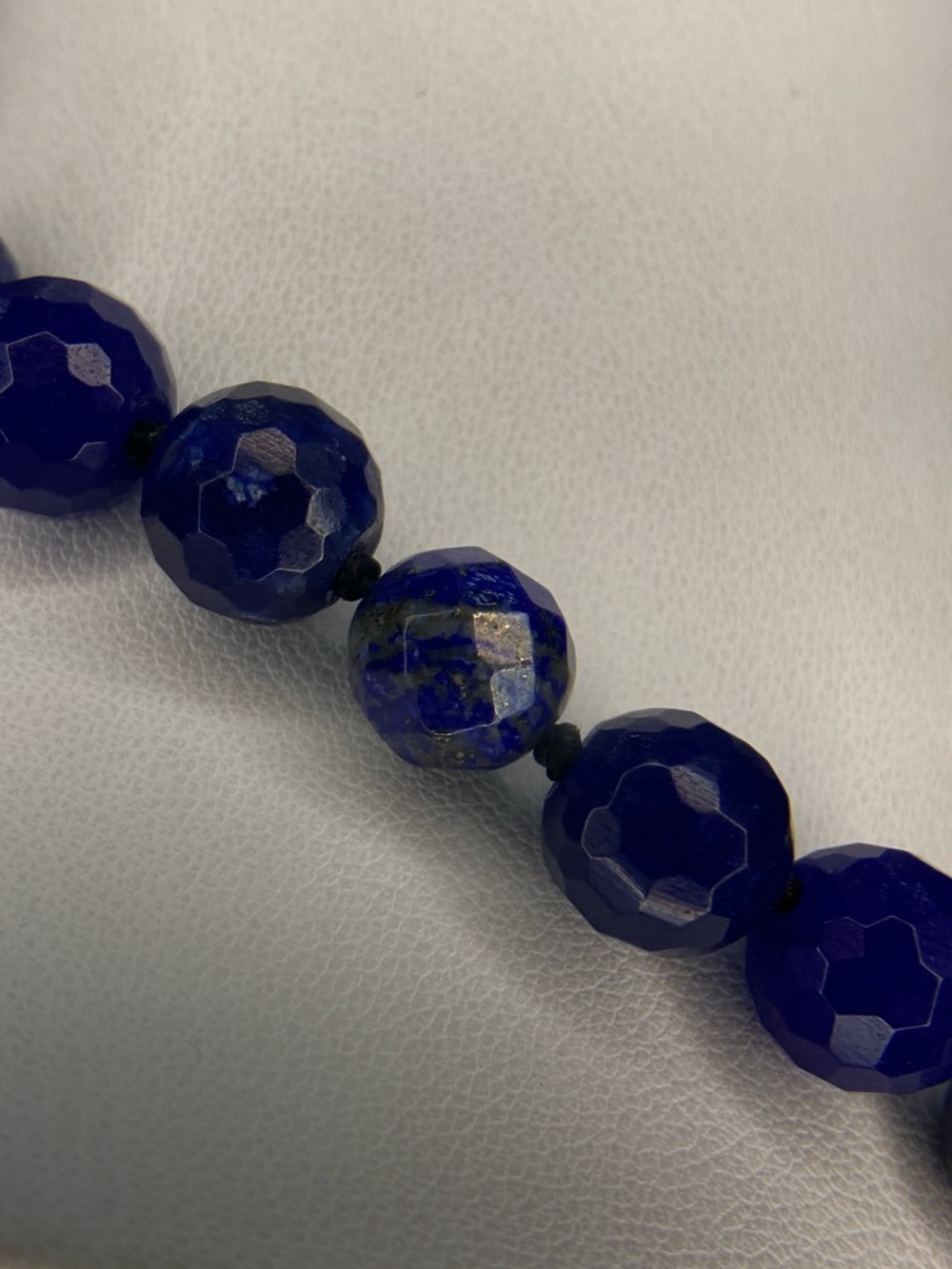 Facetd Lapis Lazuli 10 mm hand knotted 22 inch necklace Aprilsplace - Picture 3 of 9